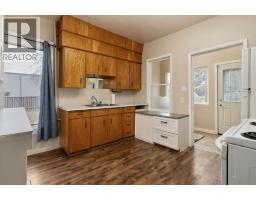Kitchen - 5015 52a Street, Camrose, AB T4V3Y7 Photo 6