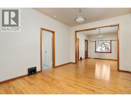 5015 52a Street, Camrose, AB T4V3Y7 Photo 9