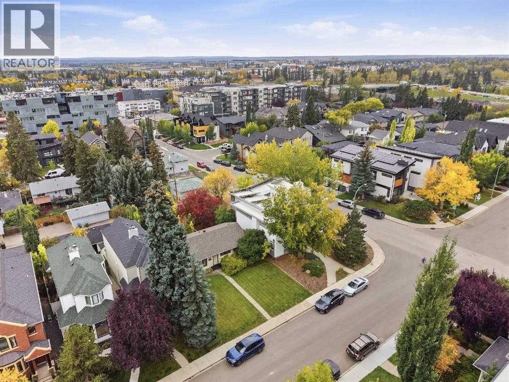 2235 31 Avenue SW - 6