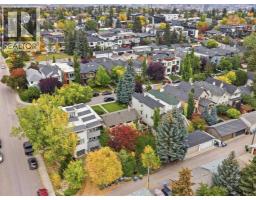 4pc Bathroom - 2235 31 Avenue Sw, Calgary, AB T2T1T7 Photo 10