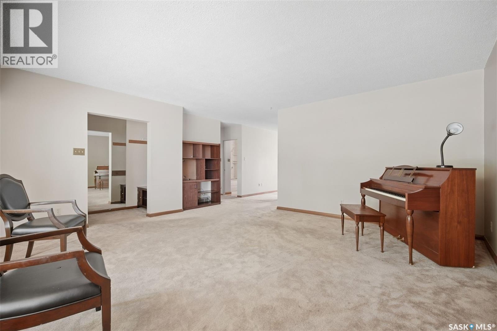 24 Harrison CRESCENT, Saskatoon — photo 8