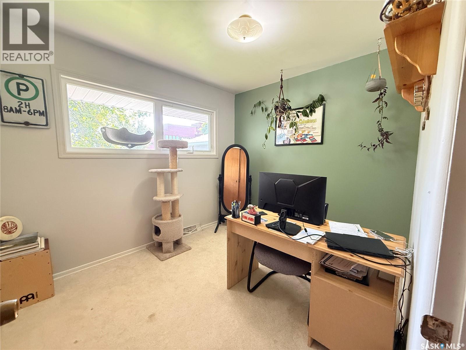 212 Ash DRIVE, Weyburn — photo 12