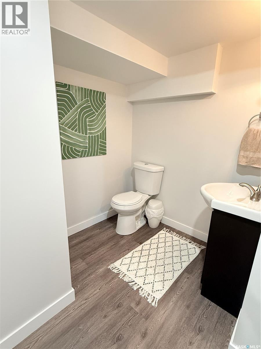212 Ash DRIVE, Weyburn — photo 18