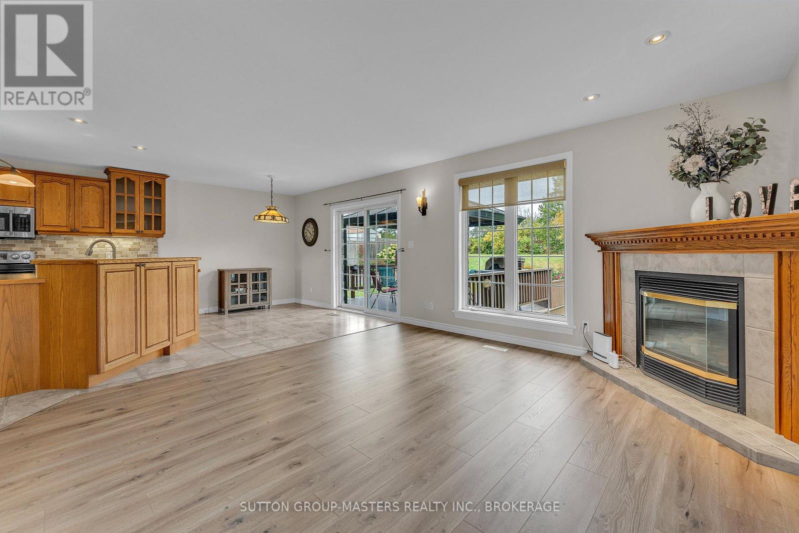 316 ACADEMY STREET - 27