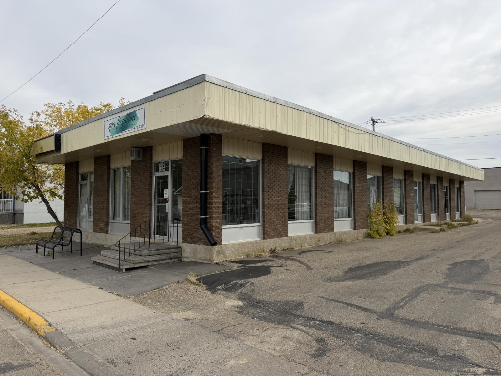 5009 - 51 Street, Barrhead, Alberta, T7N1L1