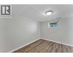 337 8 Street Sw, Medicine Hat, AB T1A4L8 Photo 28