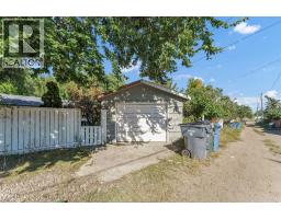 337 8 Street Sw, Medicine Hat, AB T1A4L8 Photo 44