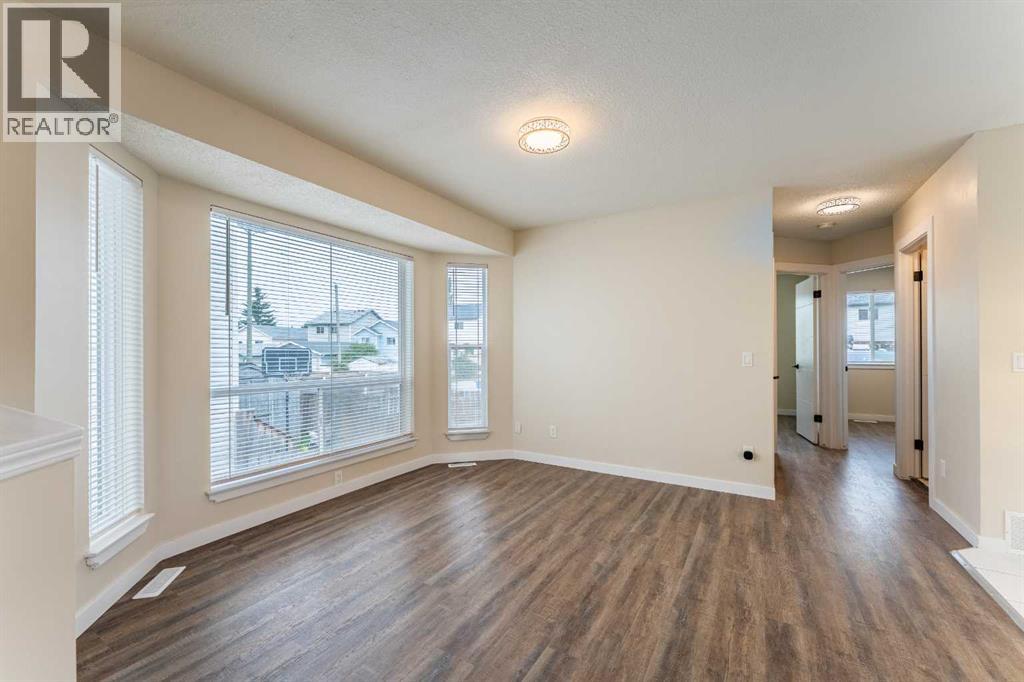 206 Saratoga Close NE, Calgary, Alberta, T1Y7A1 — thumbnail 10
