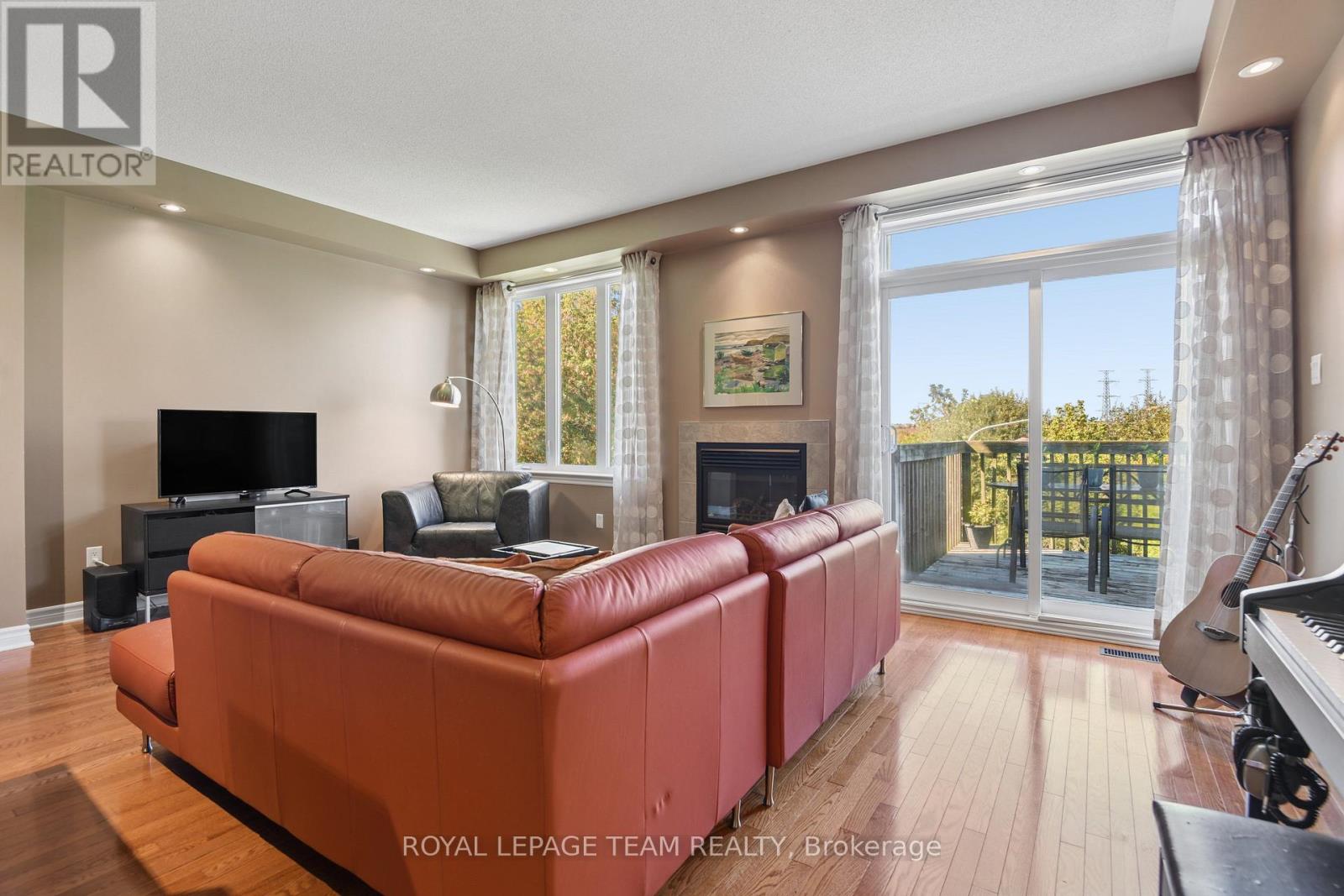 1076 NORTHGRAVES CRESCENT, Ottawa — photo 8