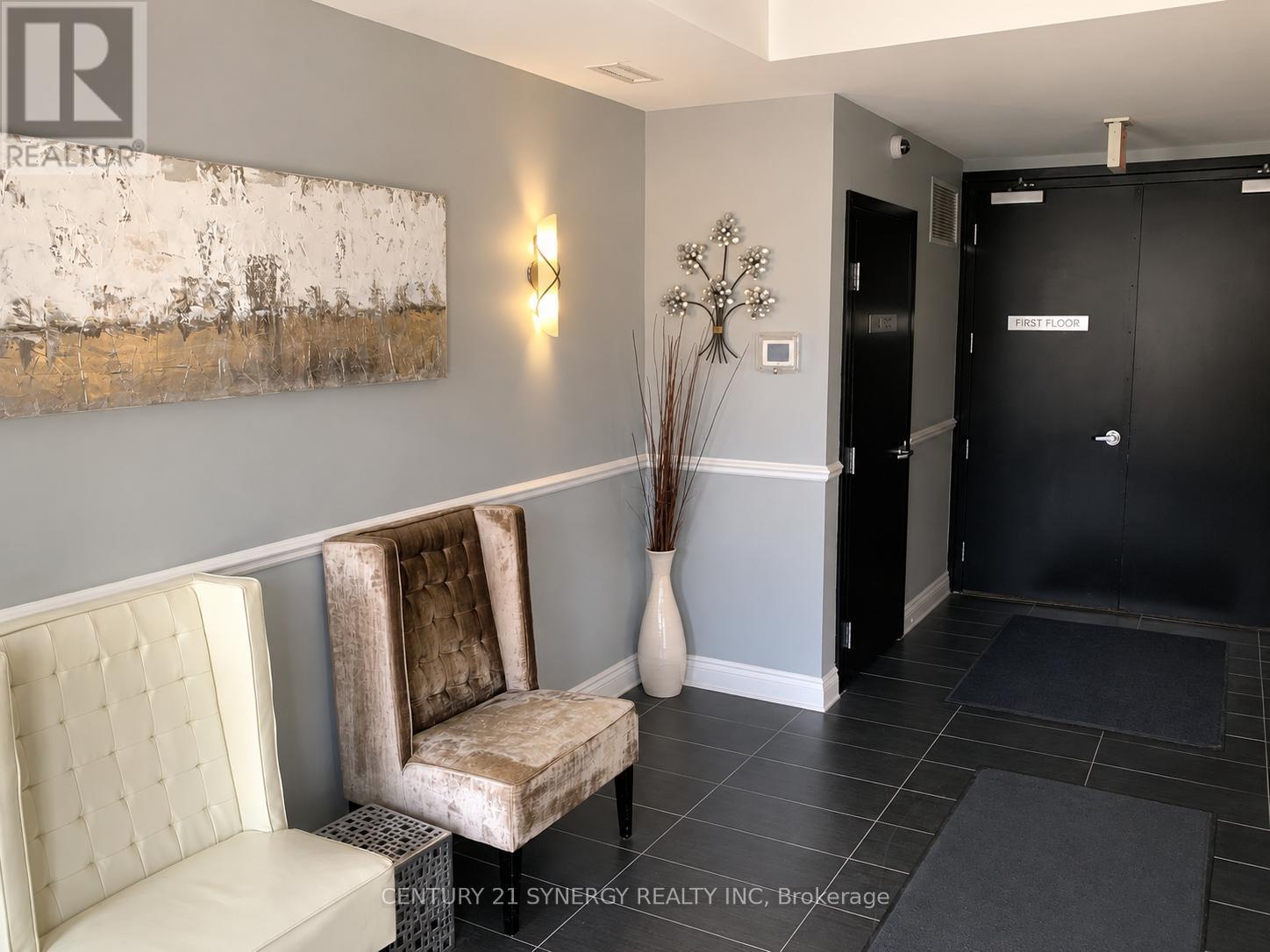 209 - 682 CHURCHILL AVENUE N, Ottawa — photo 2