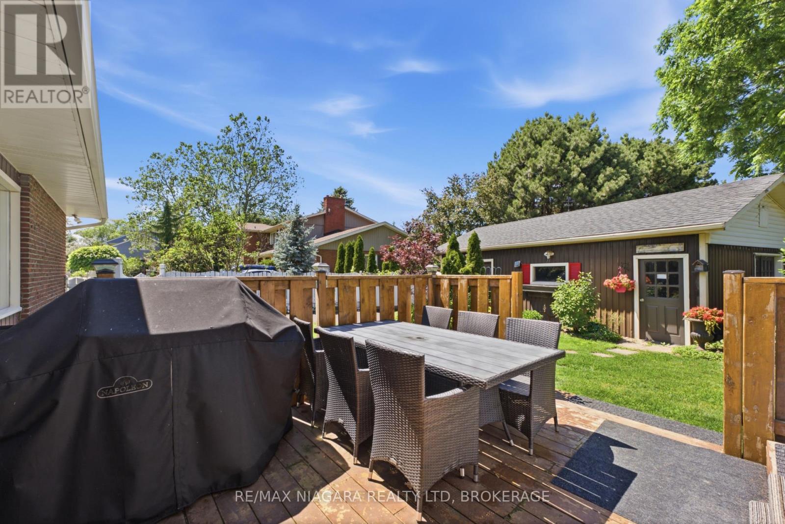 1042 LAKESHORE ROAD W - Image 27
