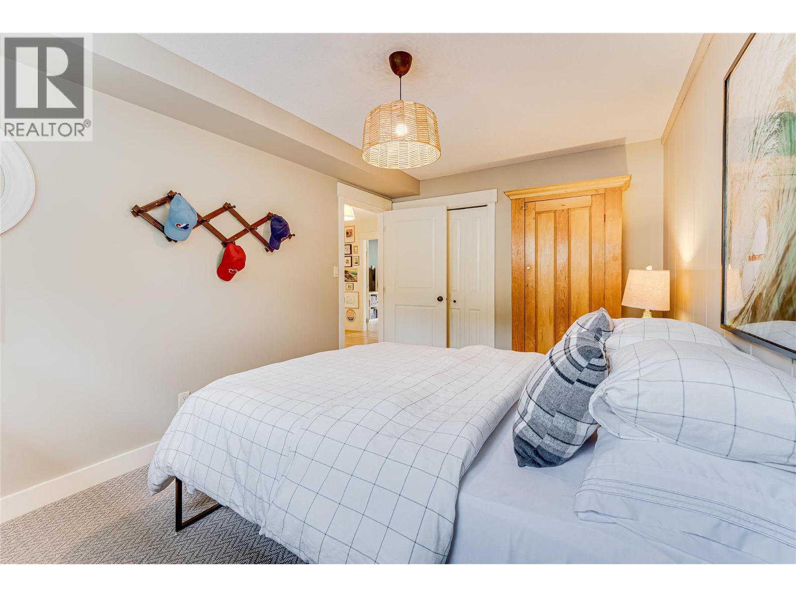#1 6933 Manning Place - Image 43