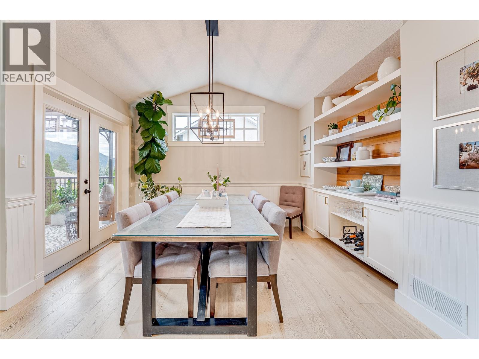 #1 6933 Manning Place - Image 11