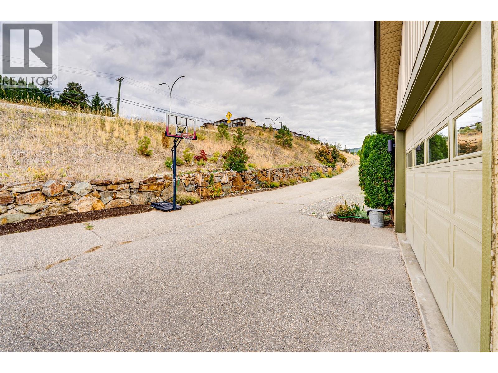 #1 6933 Manning Place - Image 47
