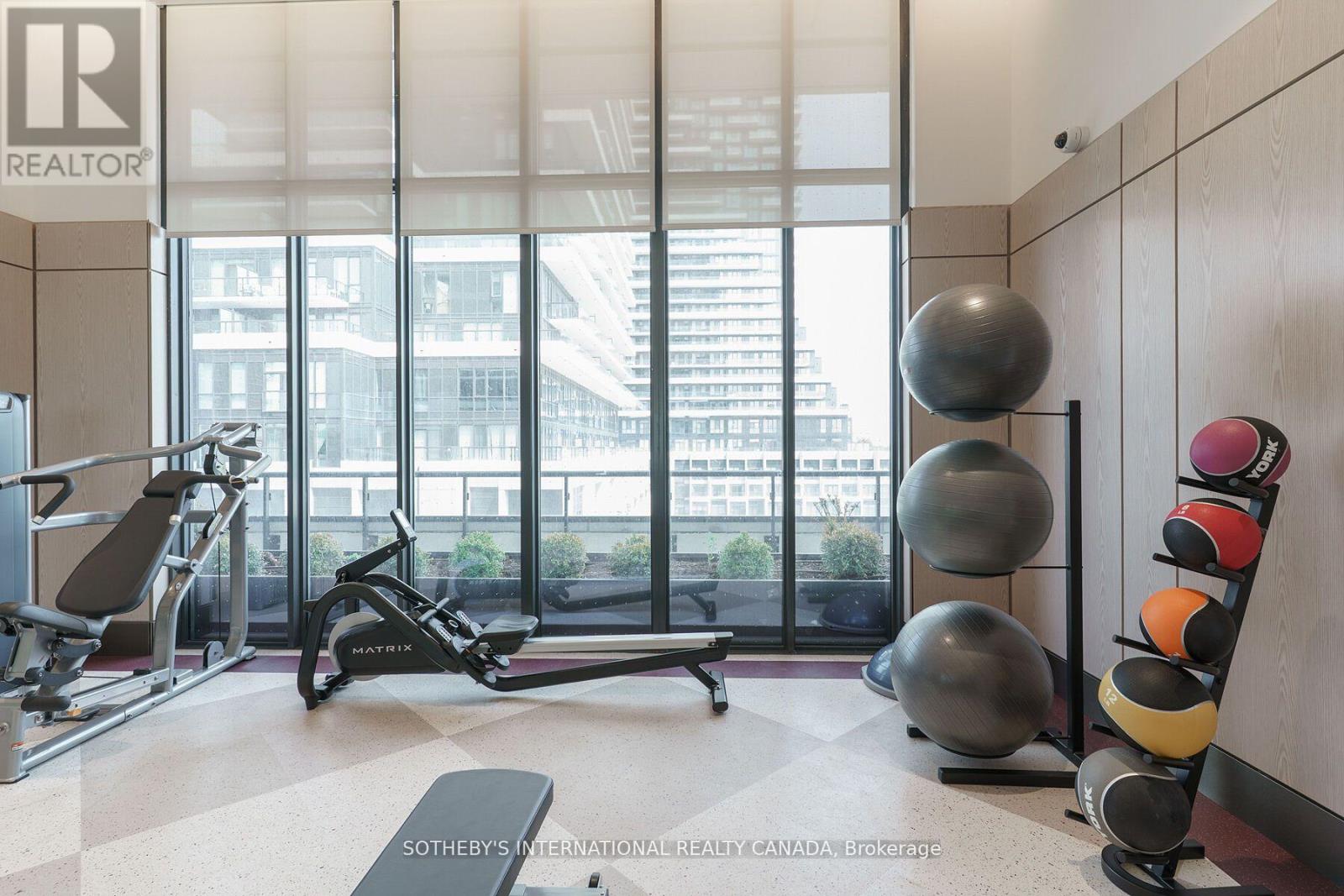 #1101 10 INN ON THE PARK DRIVE - Image 45