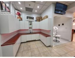 3292 Bayview Avenue, Toronto, ON M2M4J5 Photo 12