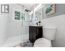 Upper - 11 Mid Pines Road, Toronto, ON M1G2L5 Photo 11