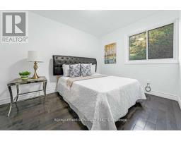 Upper - 11 Mid Pines Road, Toronto, ON M1G2L5 Photo 9