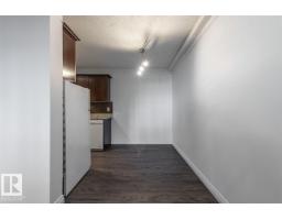 #102 10633 81 Av Nw, Edmonton, AB T6E1Y1 Photo 13