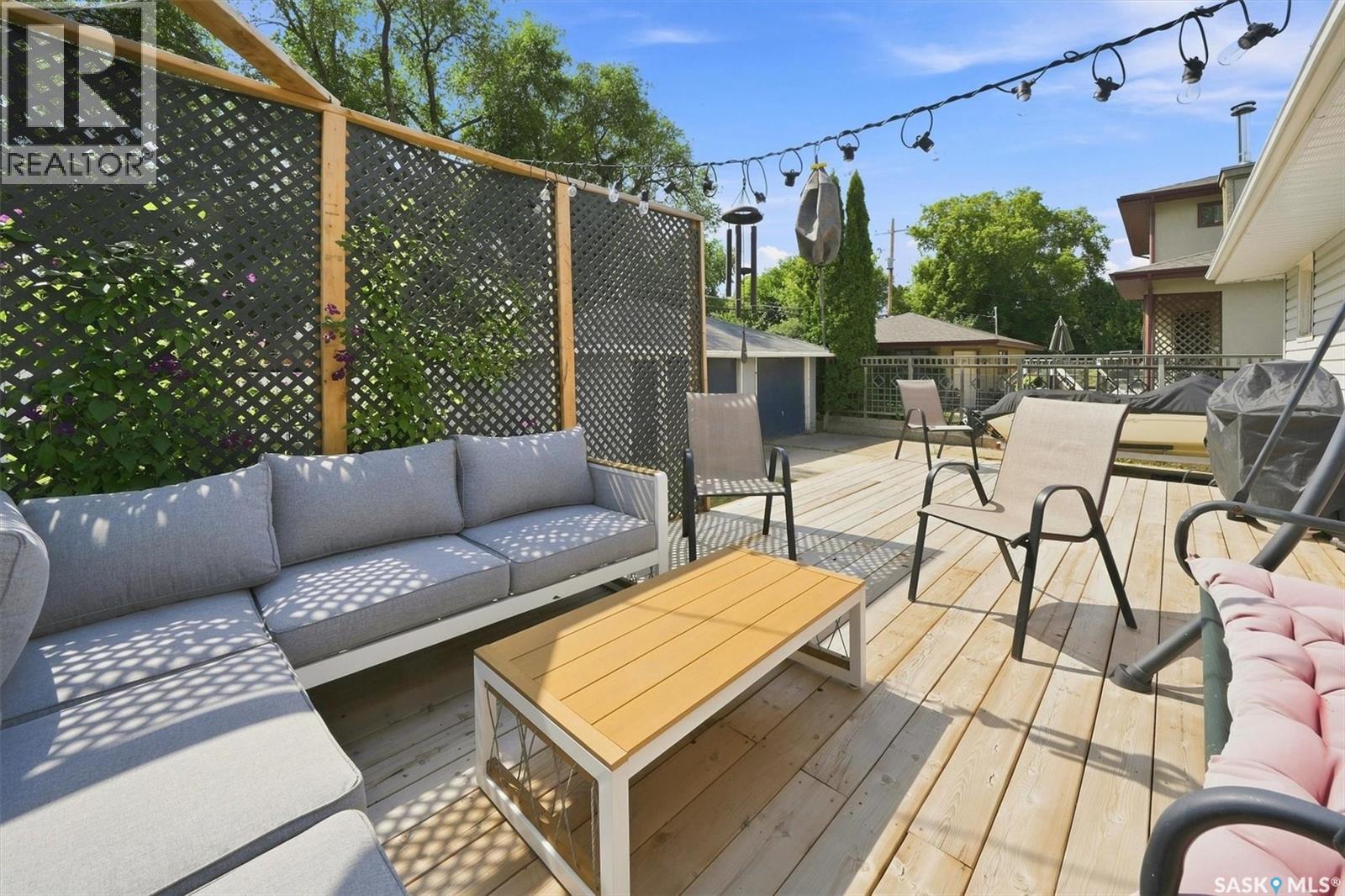 416 Willow STREET E - 45