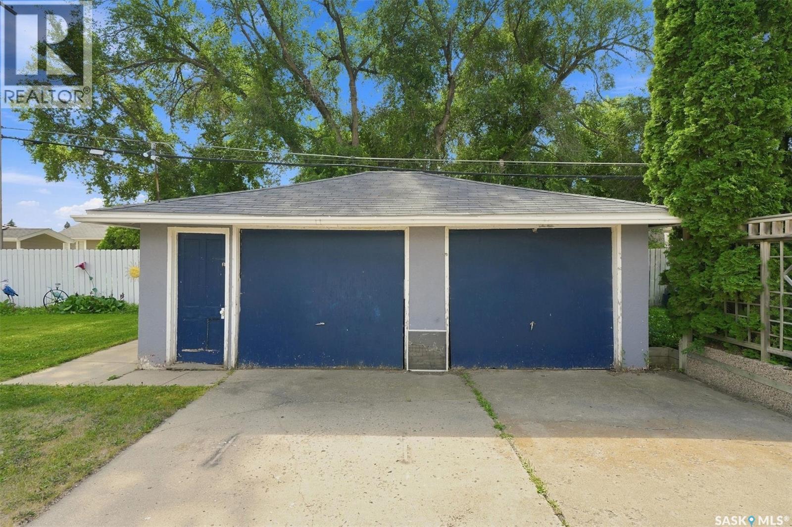 416 Willow STREET E - 46