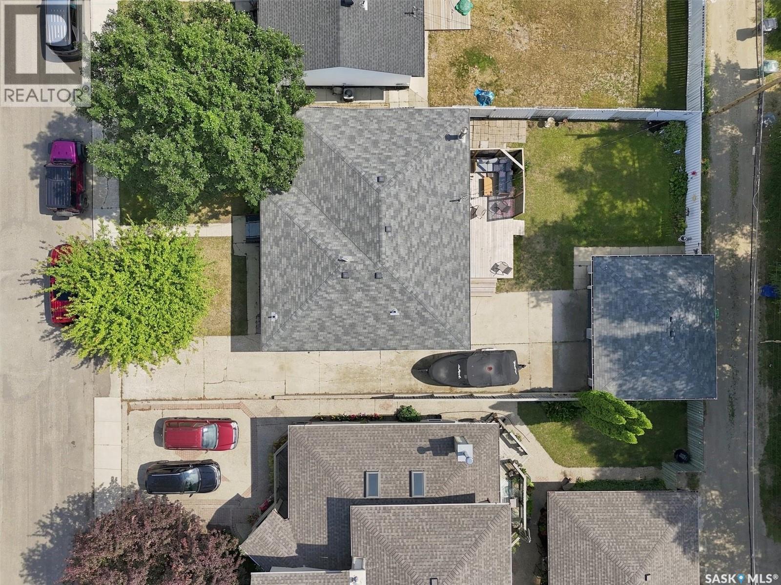 416 Willow STREET E - Image 47