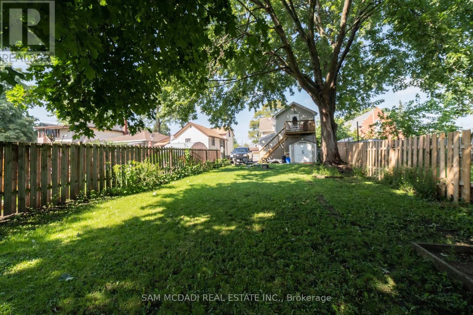 187 ERIE STREET - 28