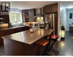 Photo 17 of 32, 6828 FAIRMONT CRESCENT · Prince George, BC