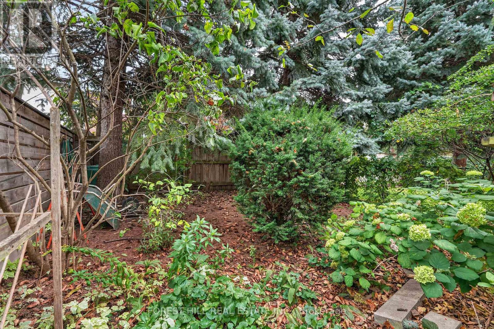 263 LAUDER AVENUE - 48