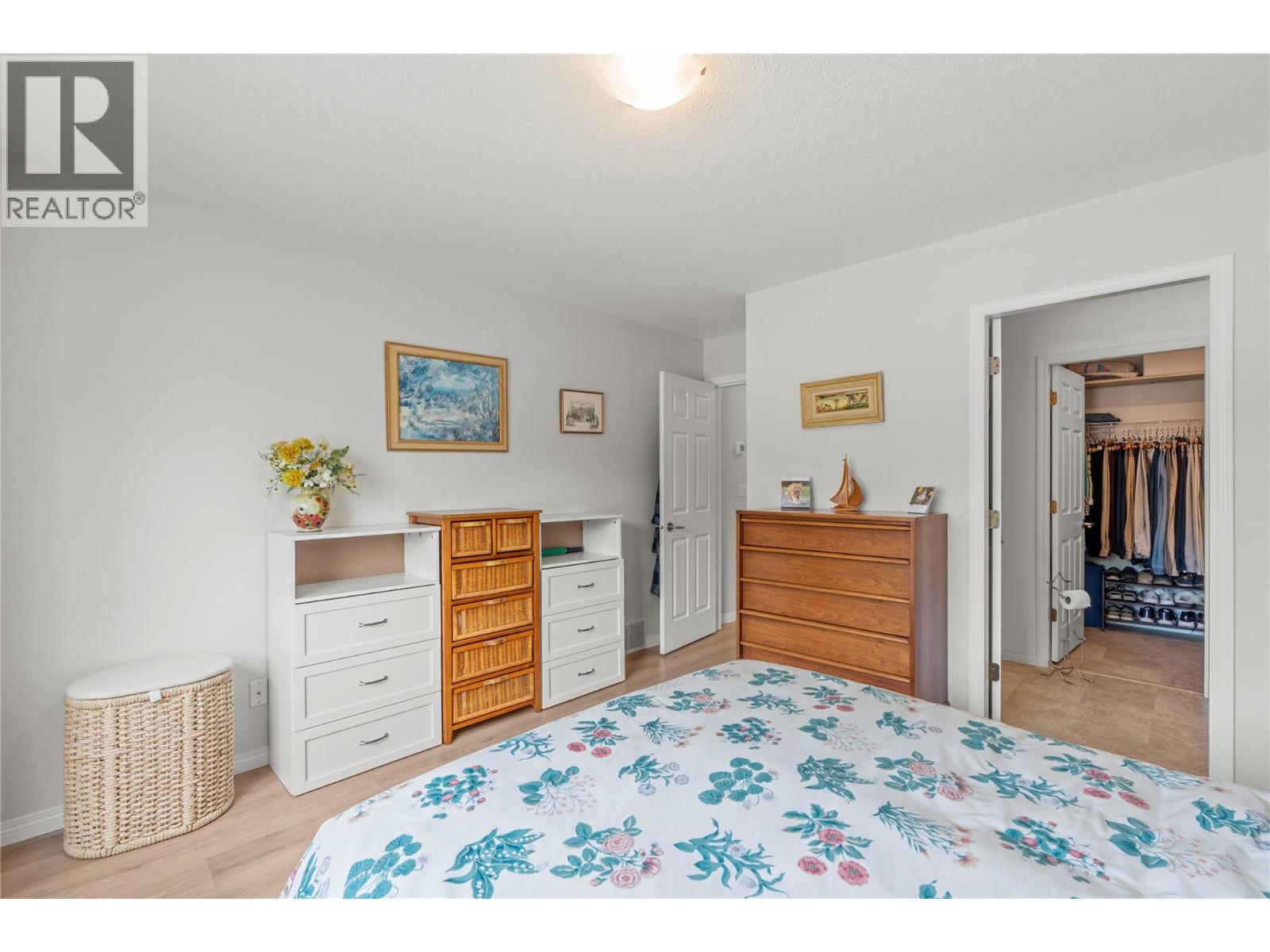 #17 3850 Argyle Avenue - Image 18