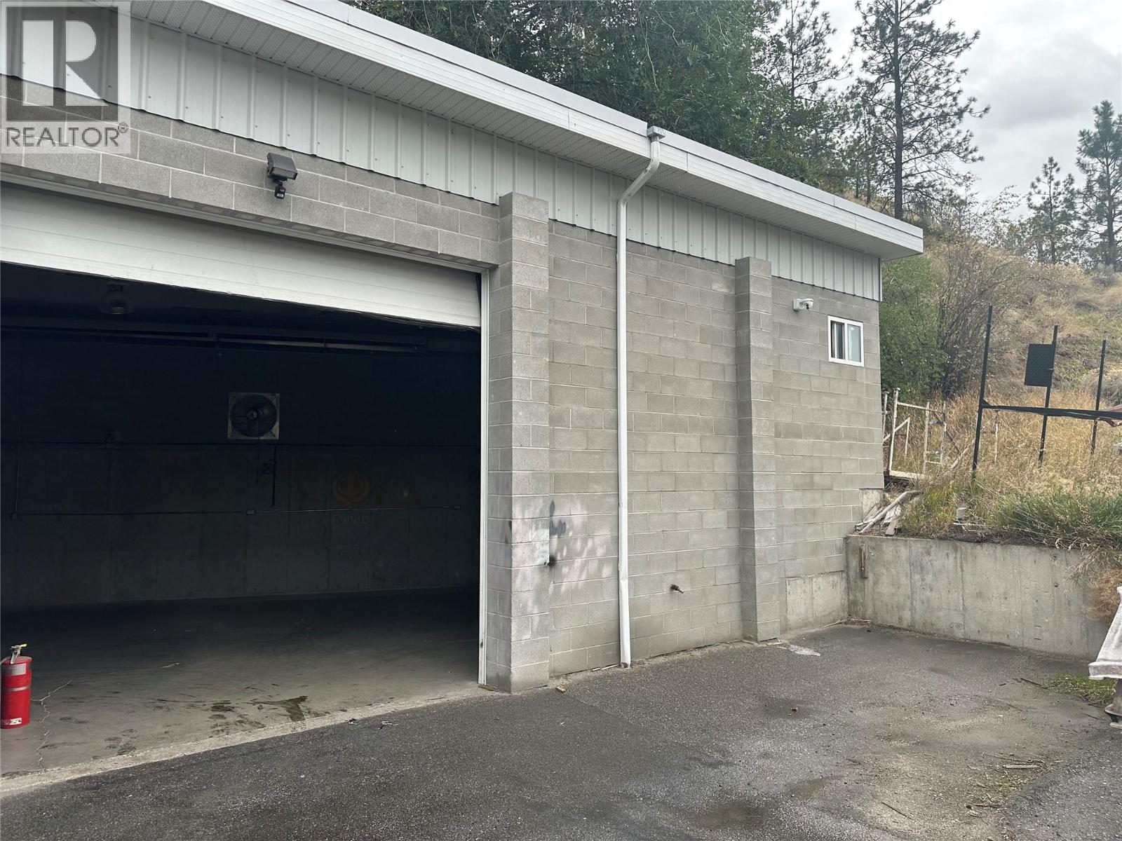 17411 Bentley Road, Summerland