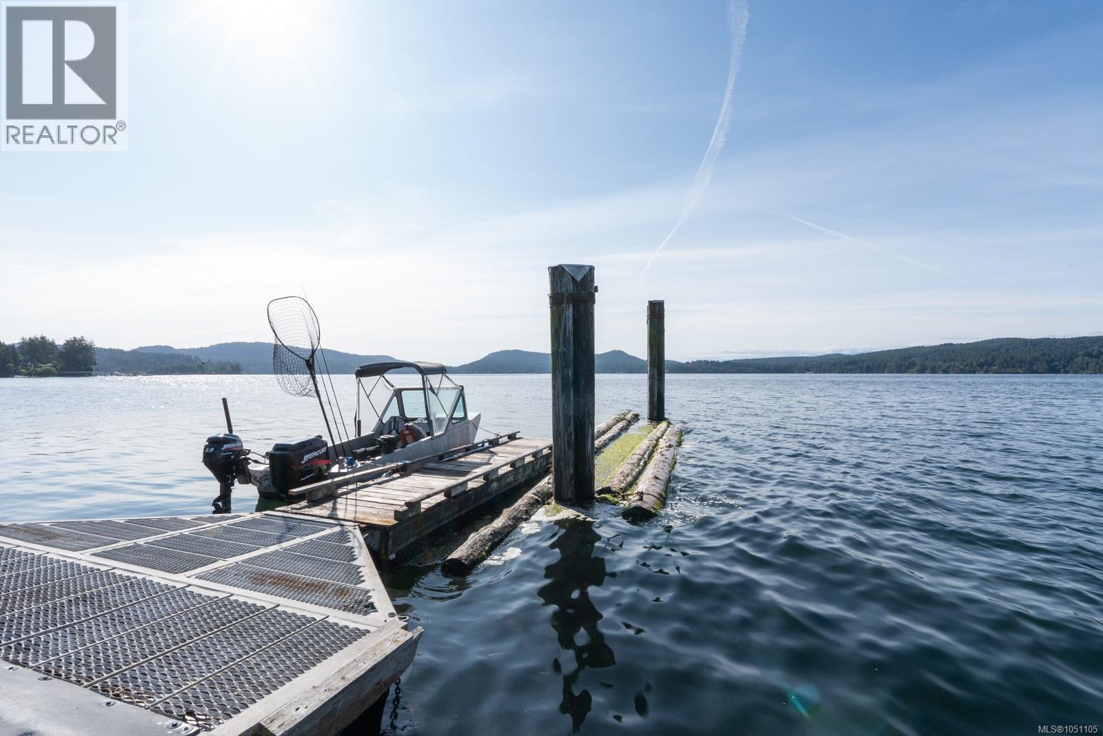 5957 Sooke Rd - 2