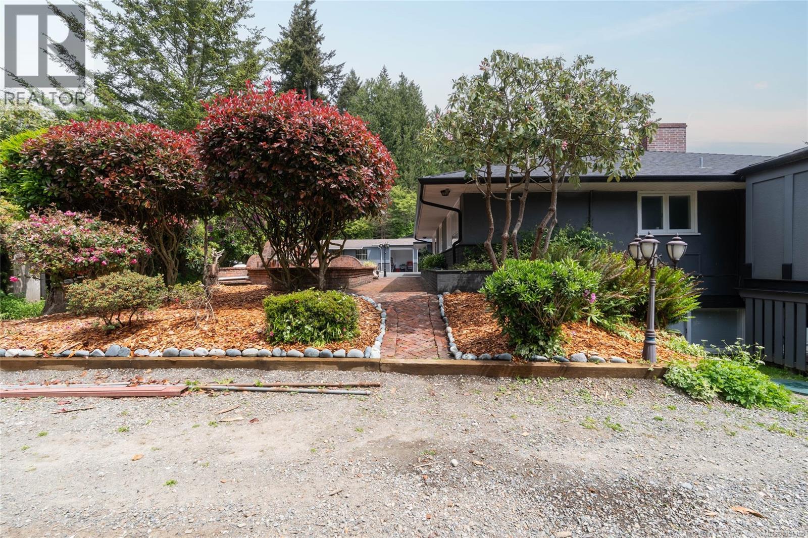 5957 Sooke Rd - 64