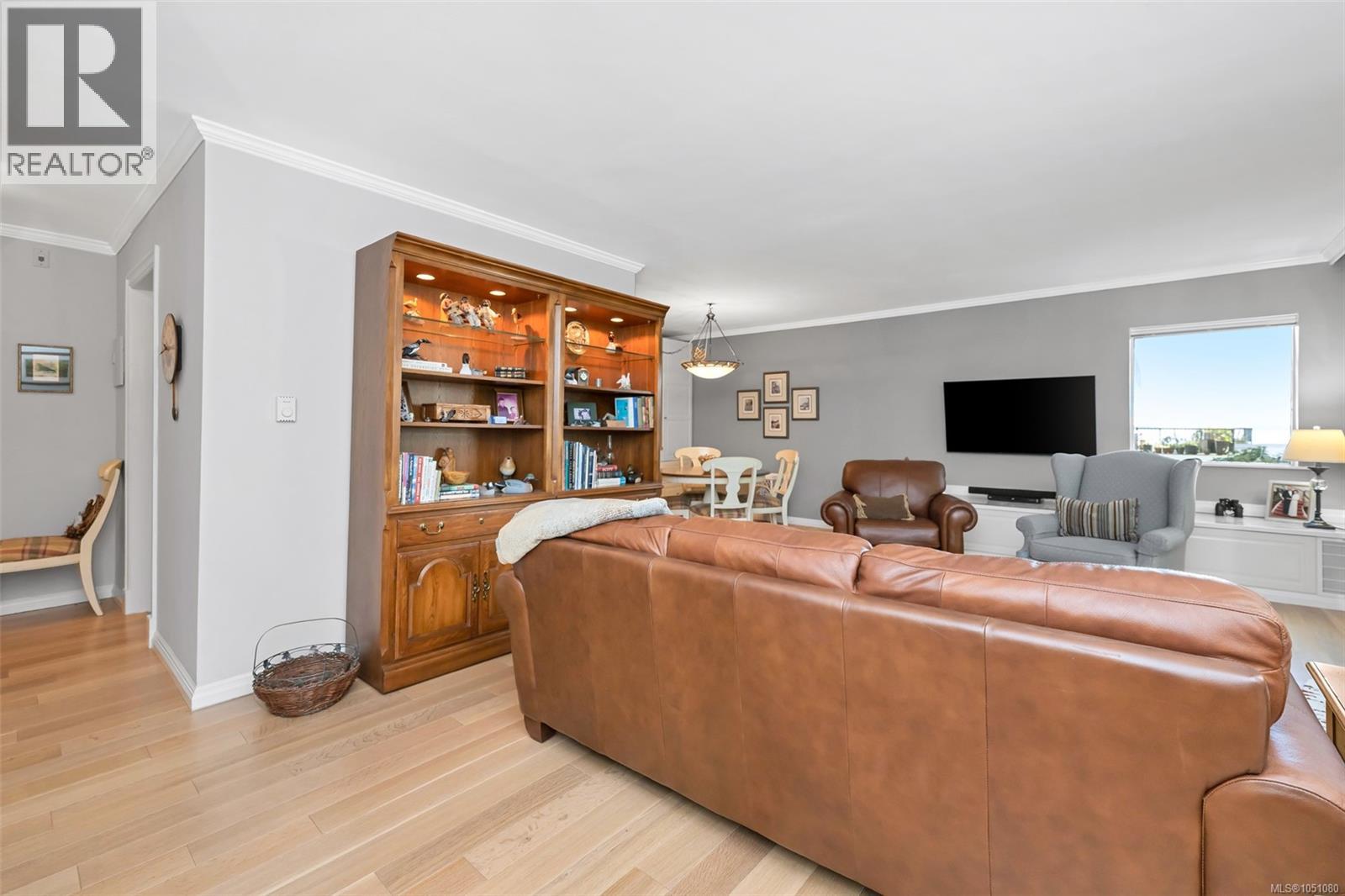 #407 1159 Beach Dr - 21