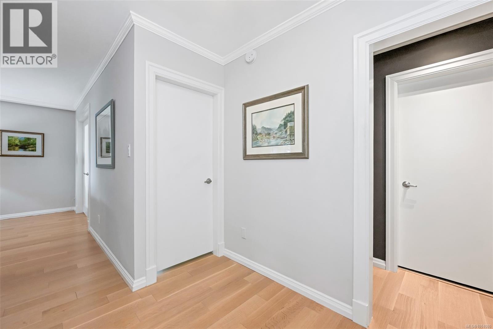 #407 1159 Beach Dr - Image 23