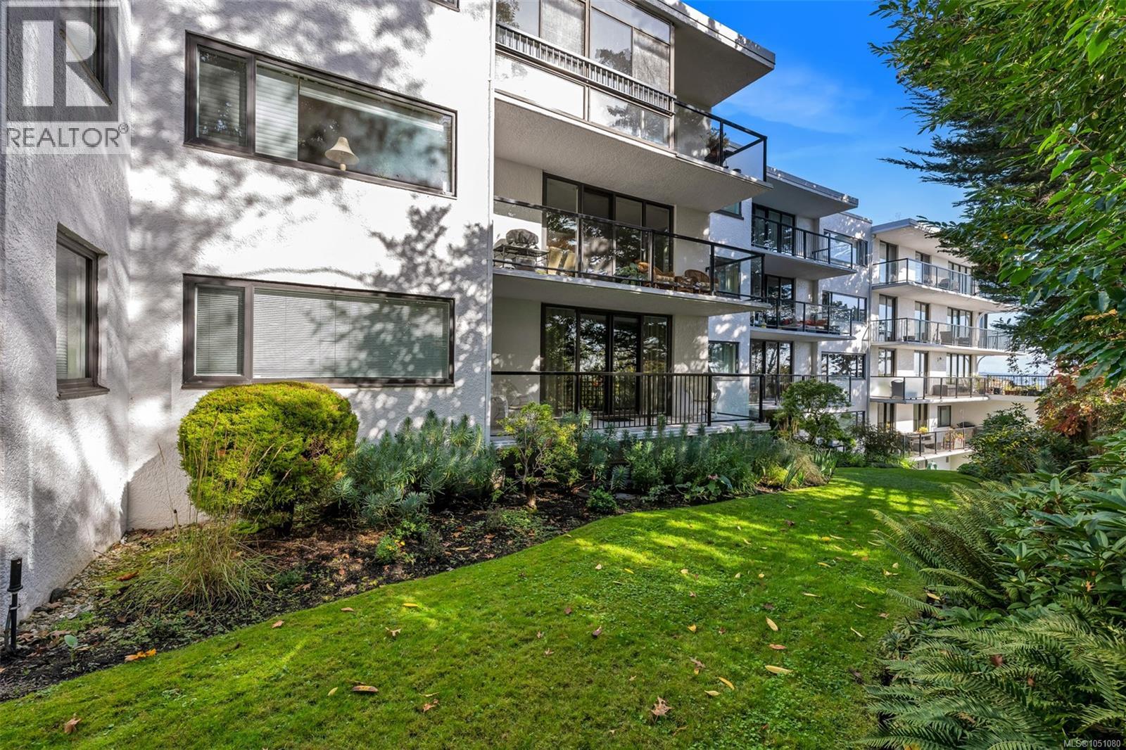 #407 1159 Beach Dr - 46