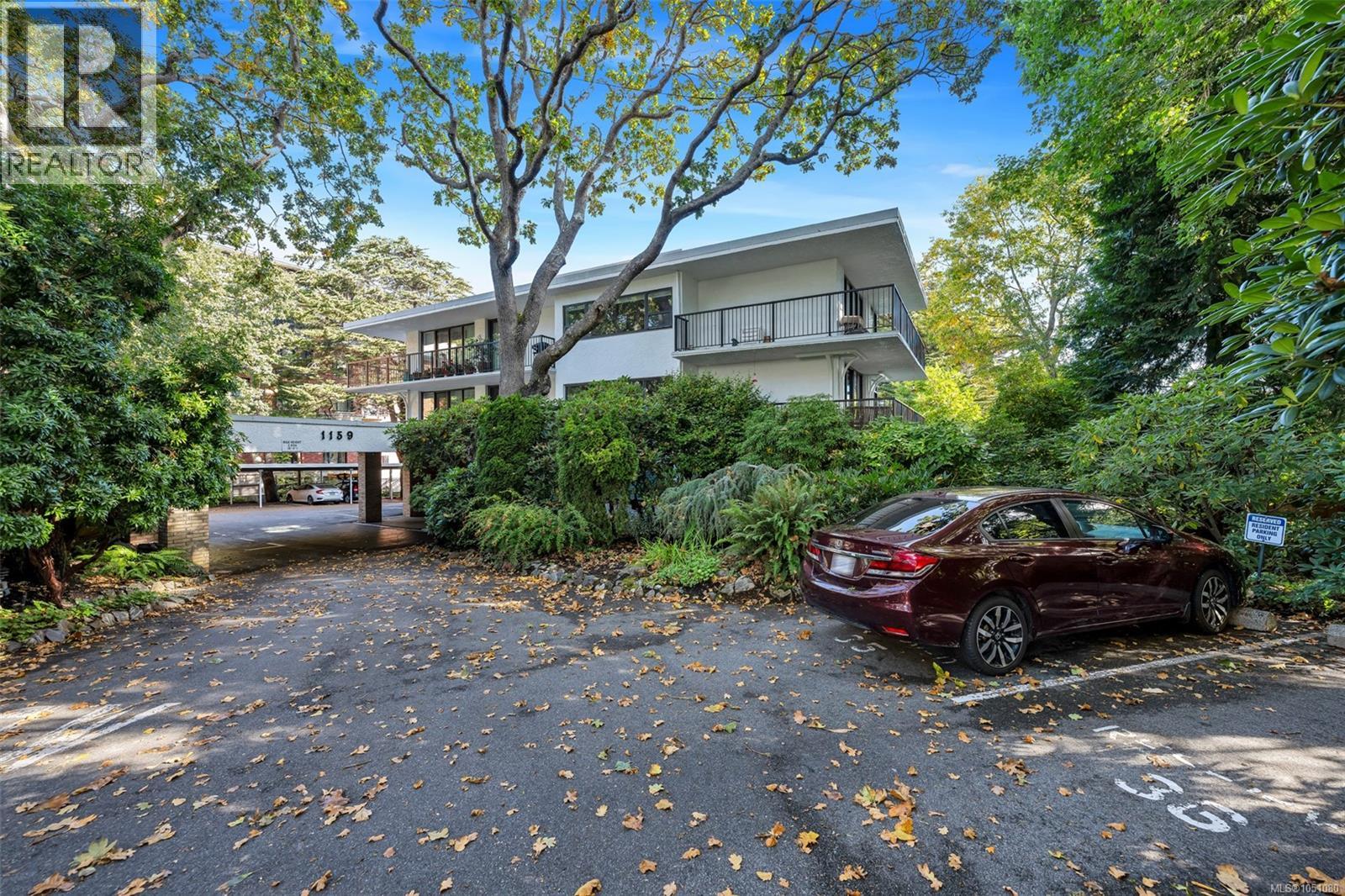 #407 1159 Beach Dr - Image 52