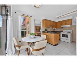888 Messenger Meadow Drive, Mississauga, ON L5C3T2 Photo 14