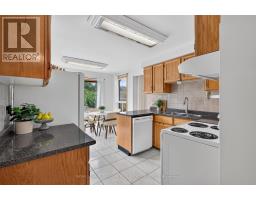 888 Messenger Meadow Drive, Mississauga, ON L5C3T2 Photo 15