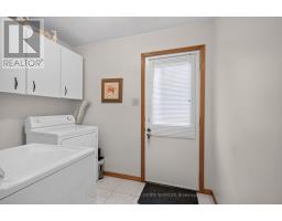 888 Messenger Meadow Drive, Mississauga, ON L5C3T2 Photo 22