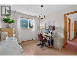 888 Messenger Meadow Drive, Mississauga, ON L5C3T2 Photo 32