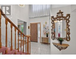 Dining room - 888 Messenger Meadow Drive, Mississauga, ON L5C3T2 Photo 6