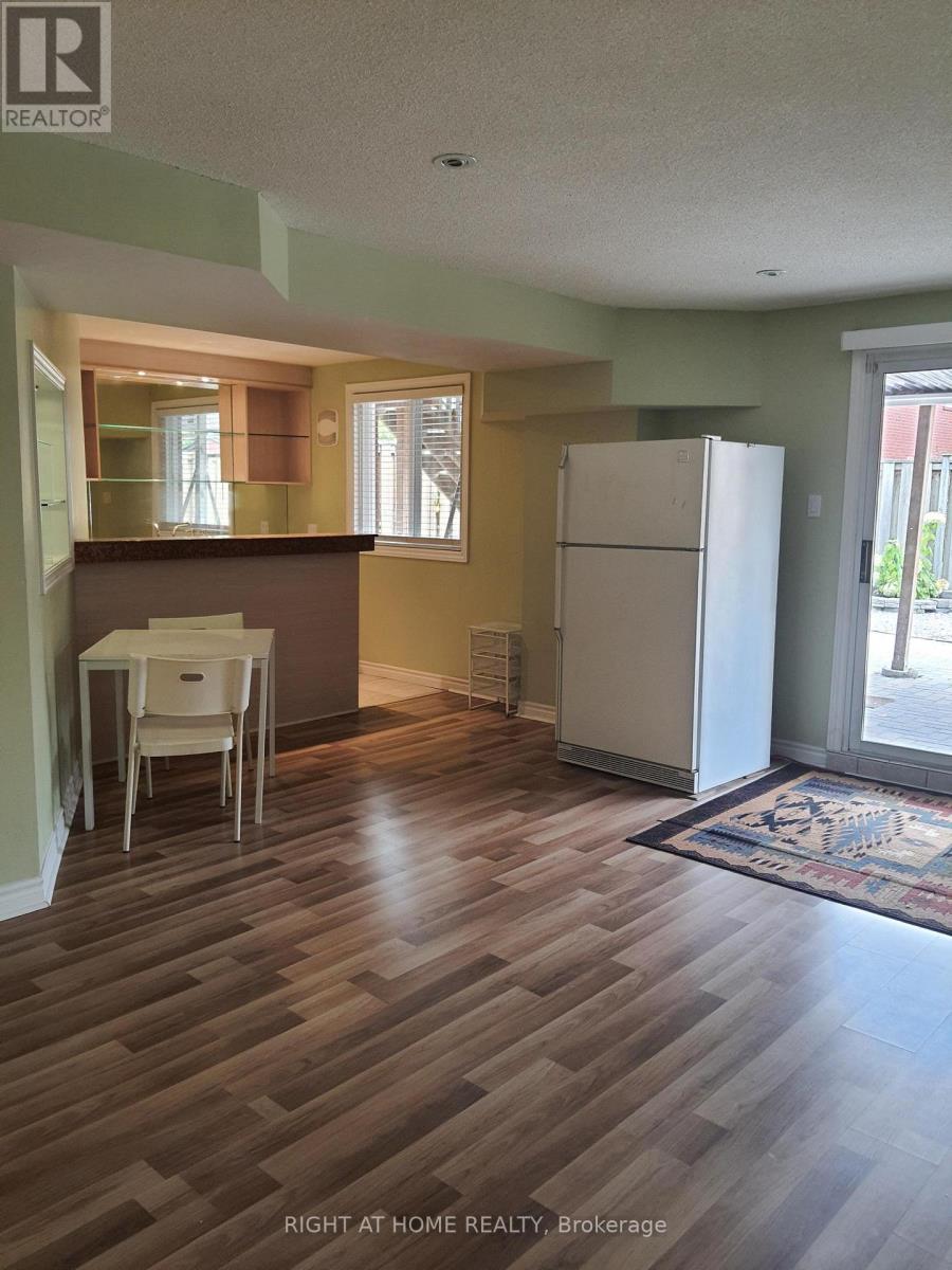 5260 FLORAL HILL-BASEMENT CRESCENT, Mississauga (East Credit) — photo 4