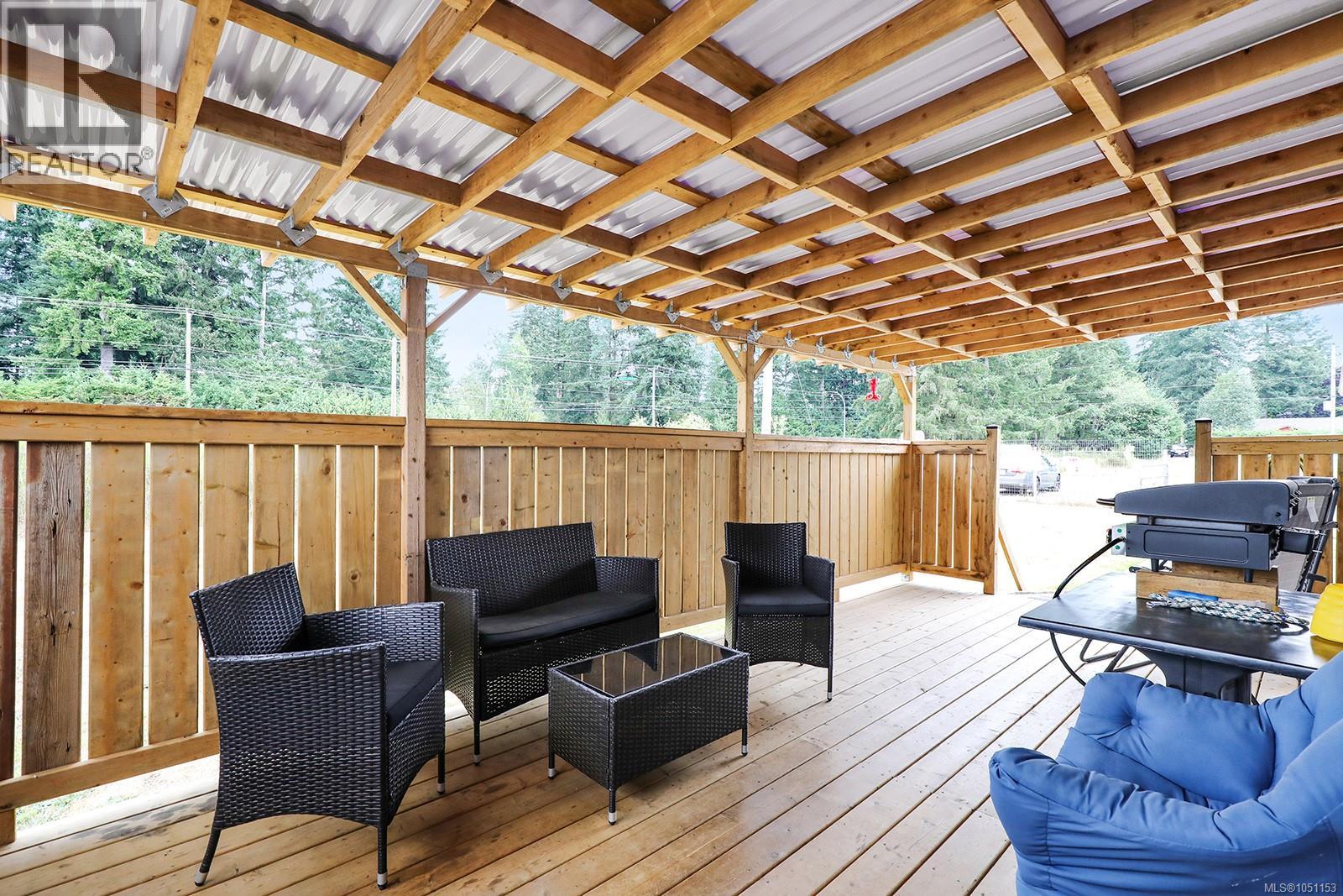 7561 Howard Rd - 7
