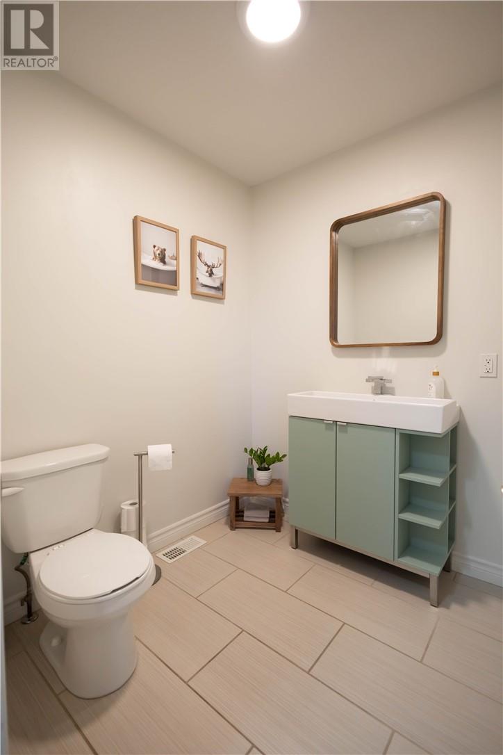 204 Racicot Drive - 16