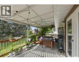 Living room - 1029 Quesnel Road, Kelowna, BC V1Y3J4 Photo 15