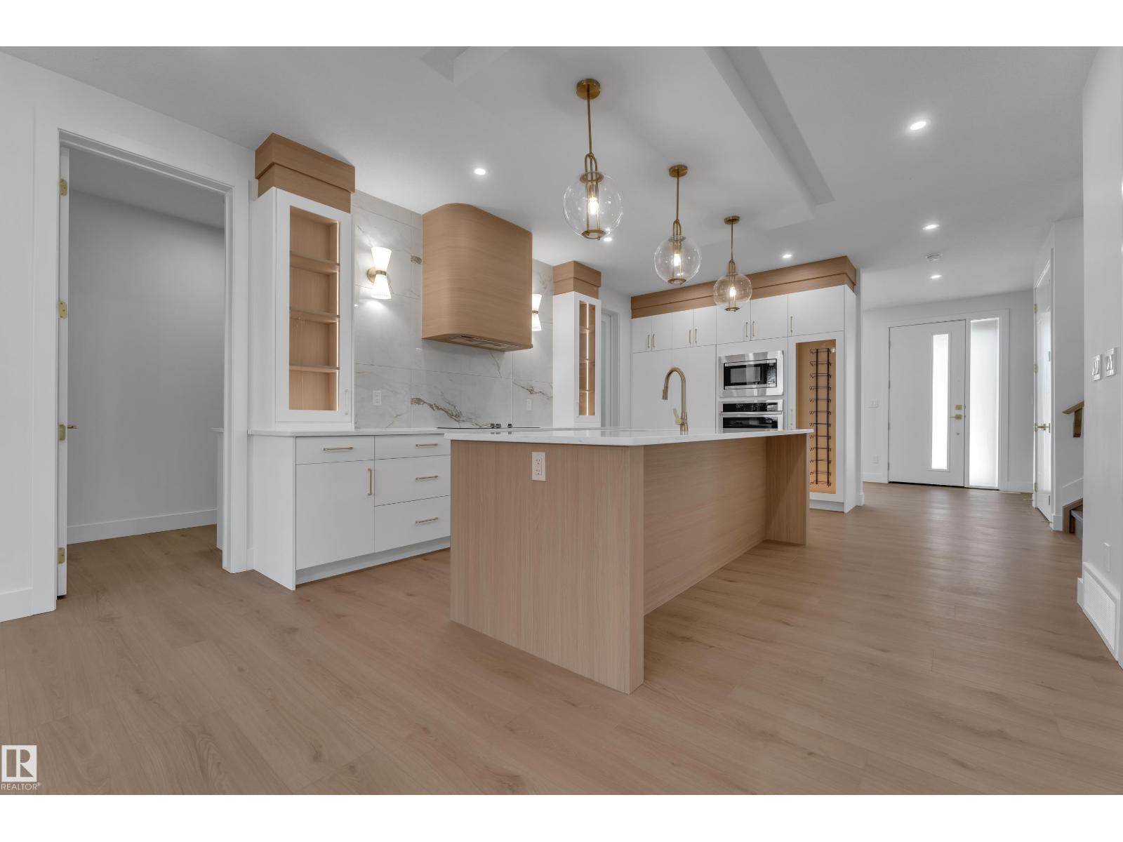 3005 7A Avenue SW - 16
