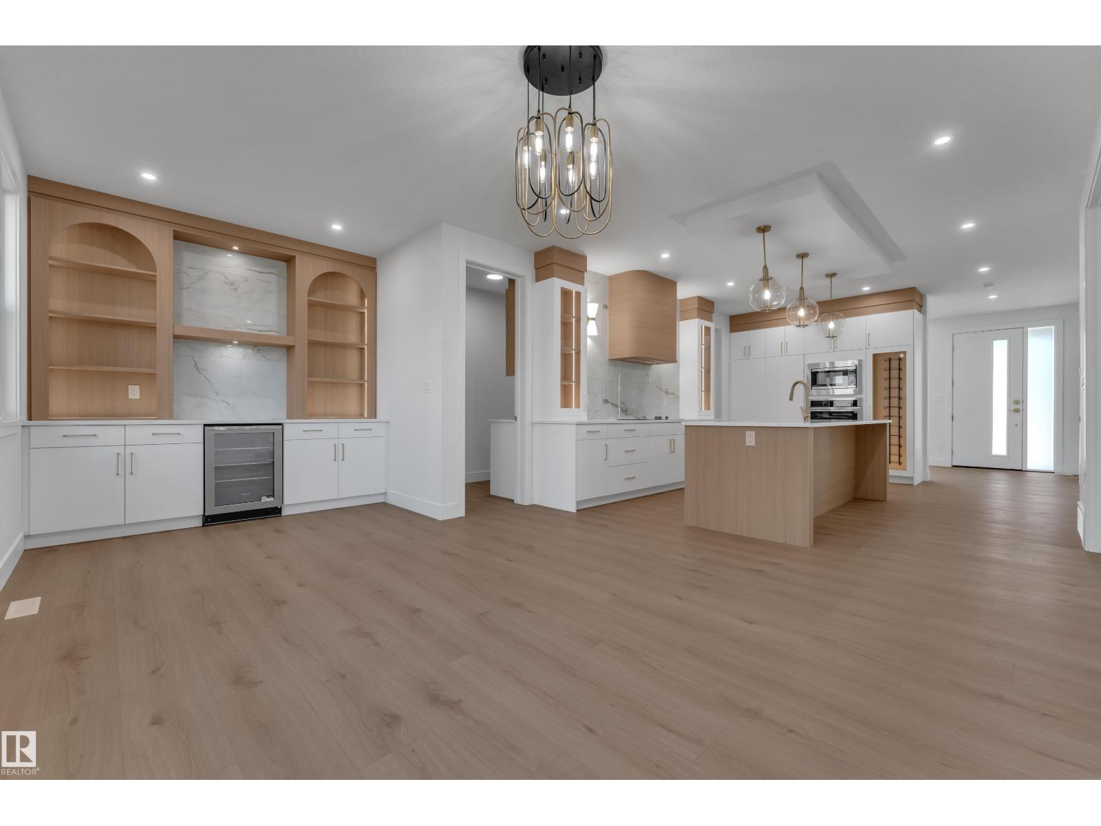 3005 7A Avenue SW - 18