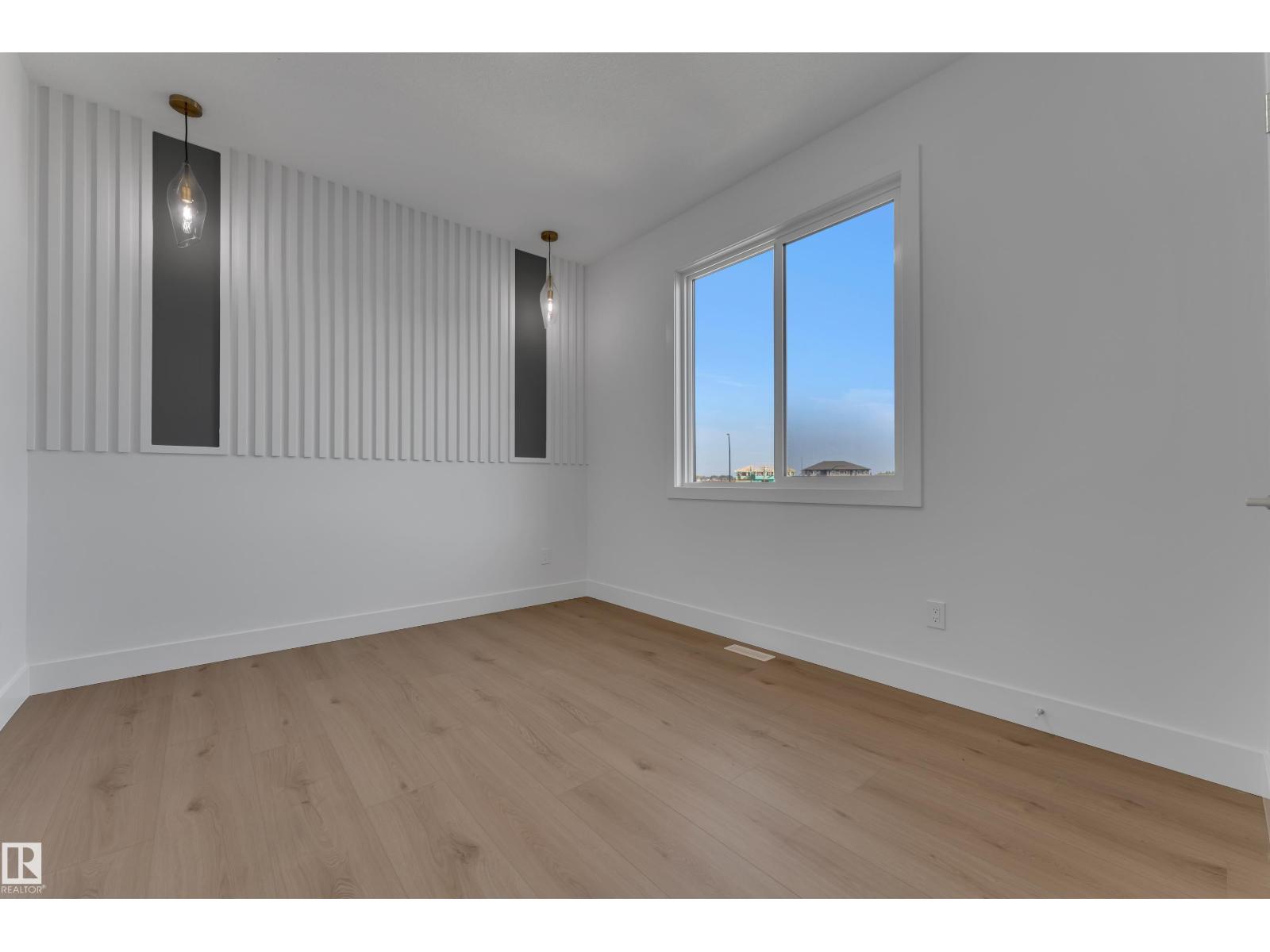 3005 7A Avenue SW - 33