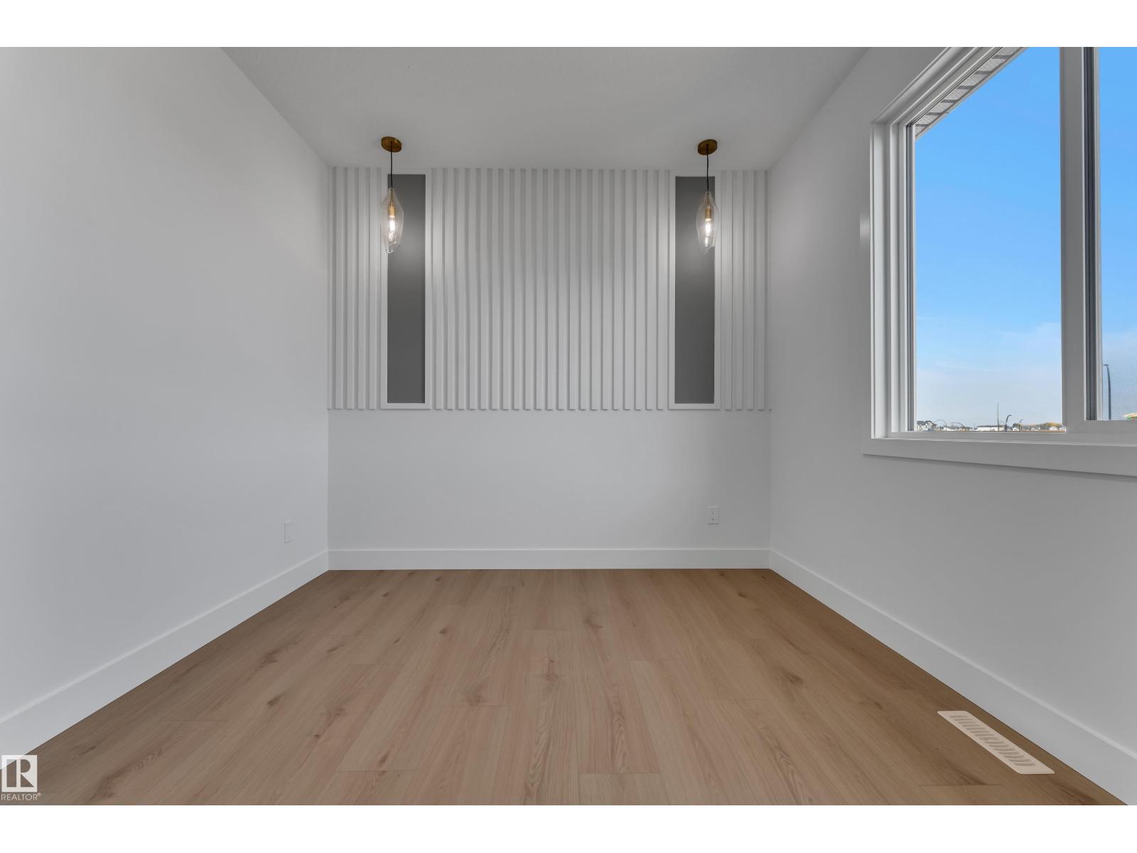 3005 7A Avenue SW - 35
